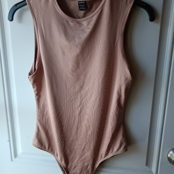 NWOT!Shein basic solid round neck body suit size small - Picture 6 of 7